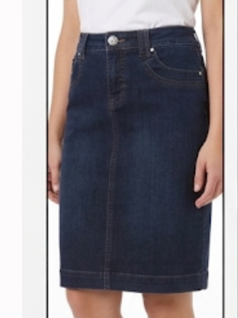 Style & co. Dark wash denim size 6 embellishment on button (3x$15)